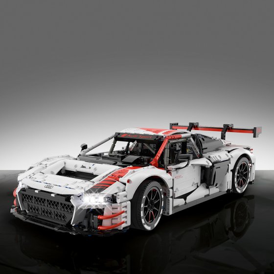 Grande maquette Audi R8 radiocommandée 
