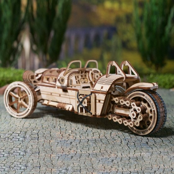 Holzmodell Dreiradfahrzeug 