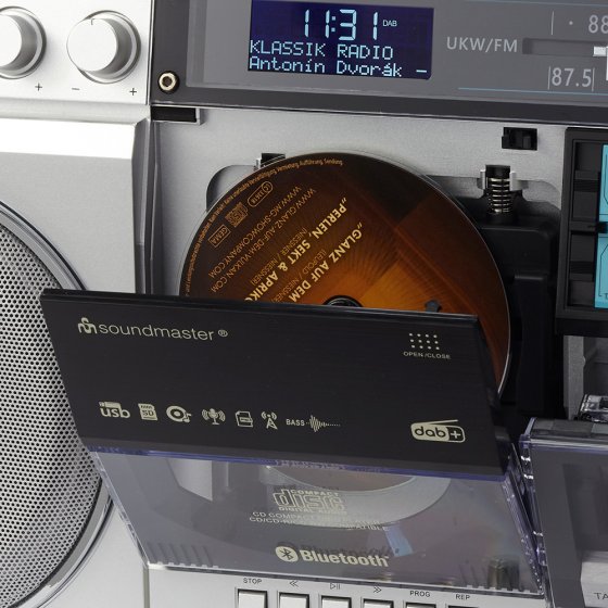 Boombox rétro « années 1980 » avec DAB+ 